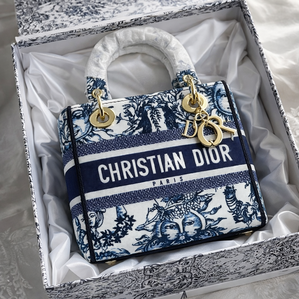 DIOR Lady D-Lite