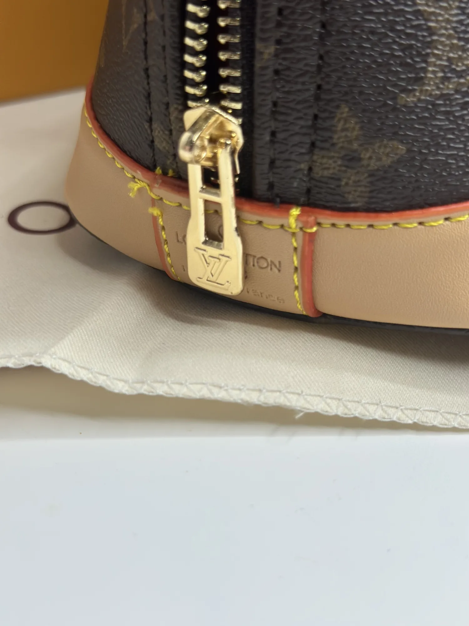 Louis Vuitton  Alma BB