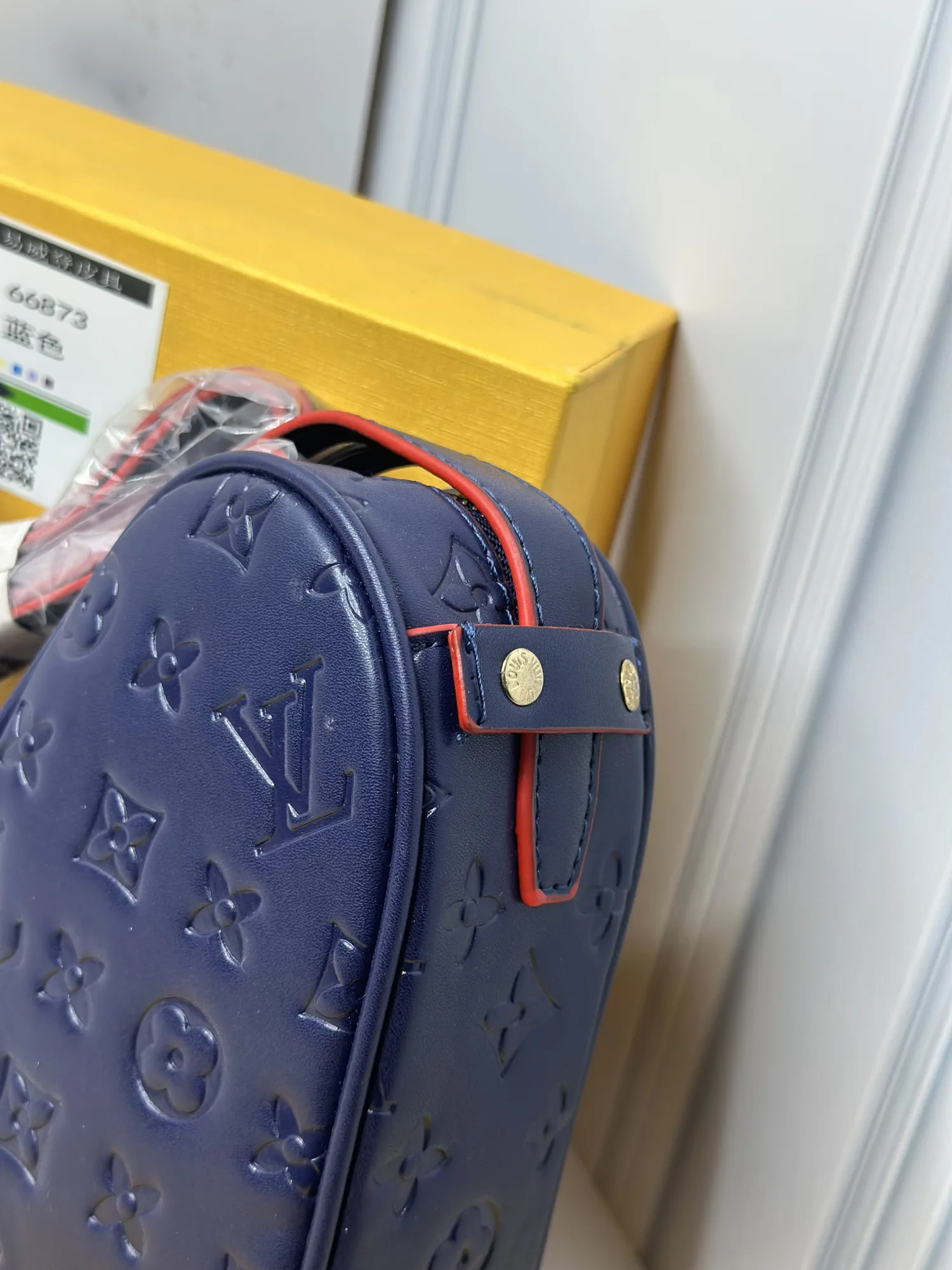 LOUIS VUITTON "Fall in Love"